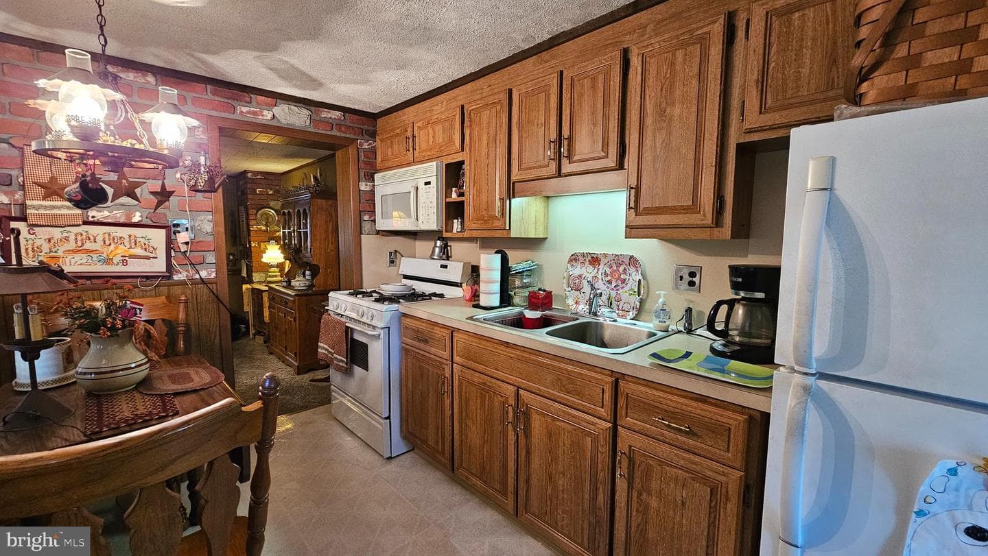 322 Union Street photo 12