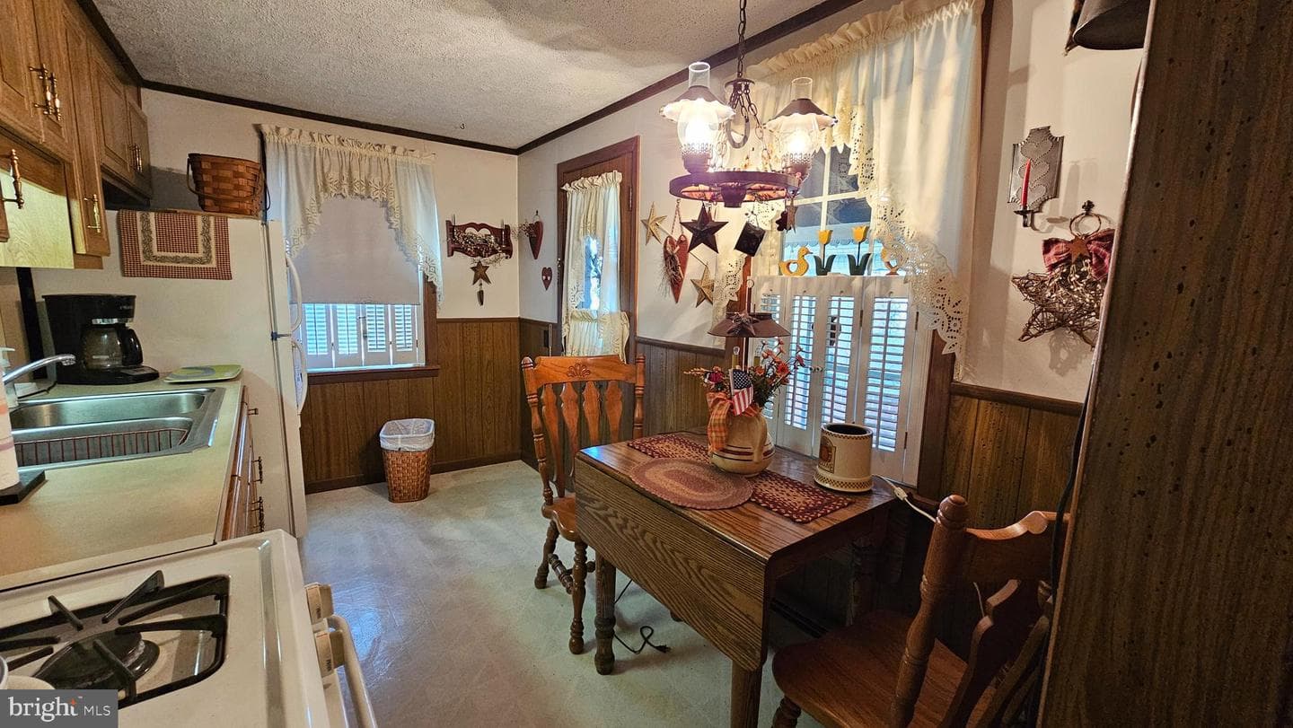 322 Union Street photo 9