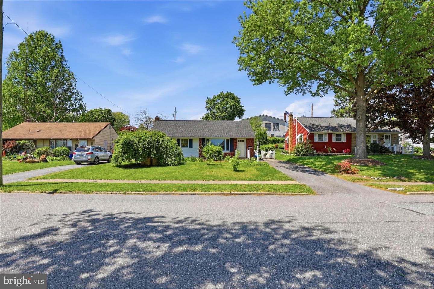 655 N Mount Joy Street photo 3