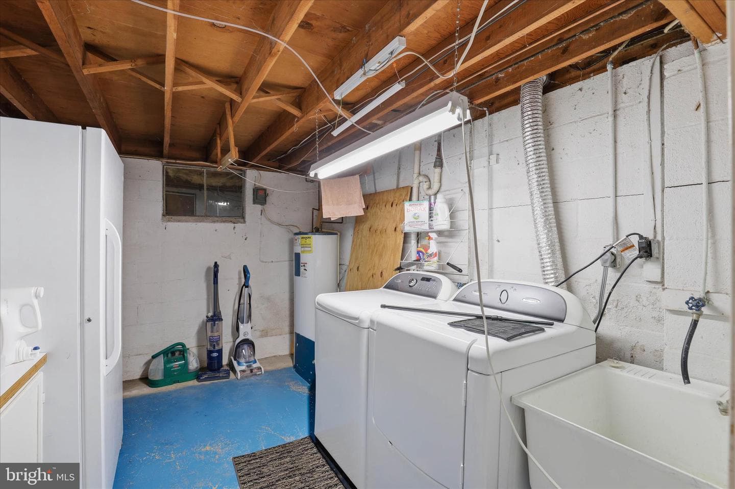 655 N Mount Joy Street photo 32