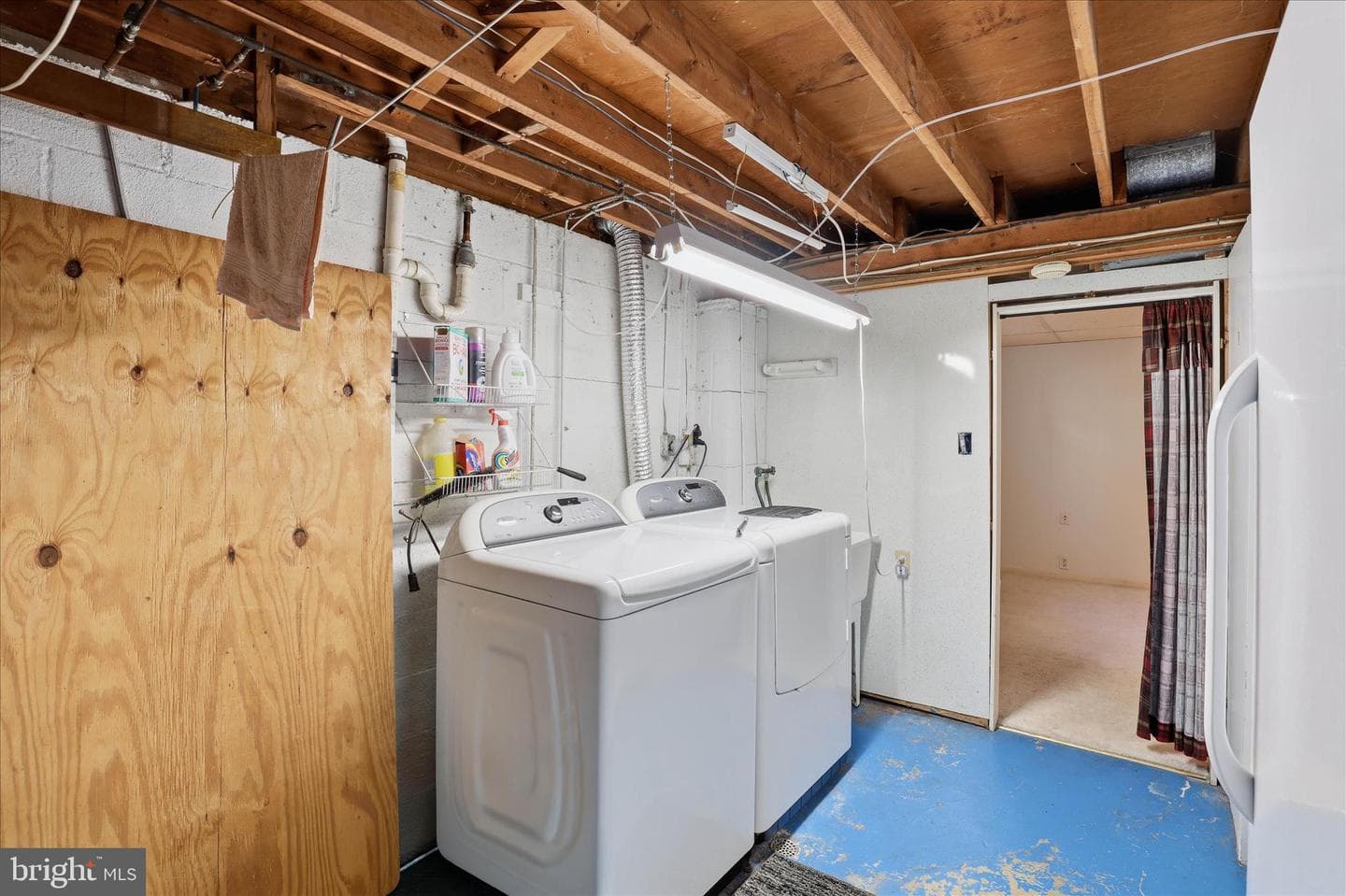 655 N Mount Joy Street photo 33