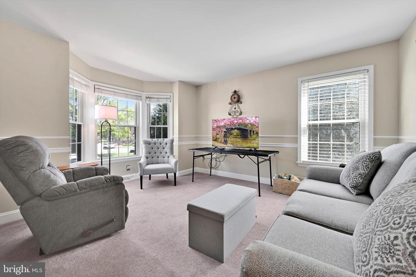 339 Cobblestone Lane photo 7