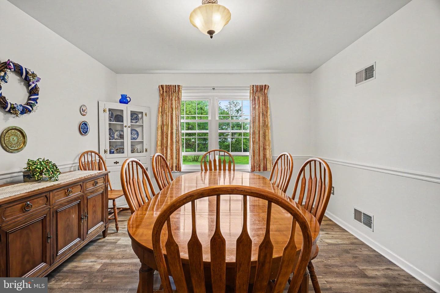 275 Hiestand Court photo 8
