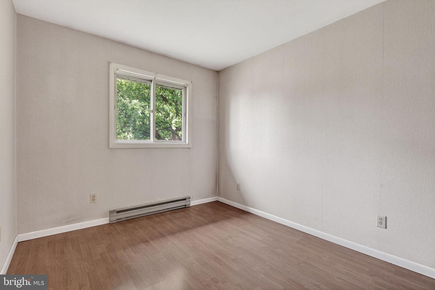 3807 Hillcrest Drive photo 24