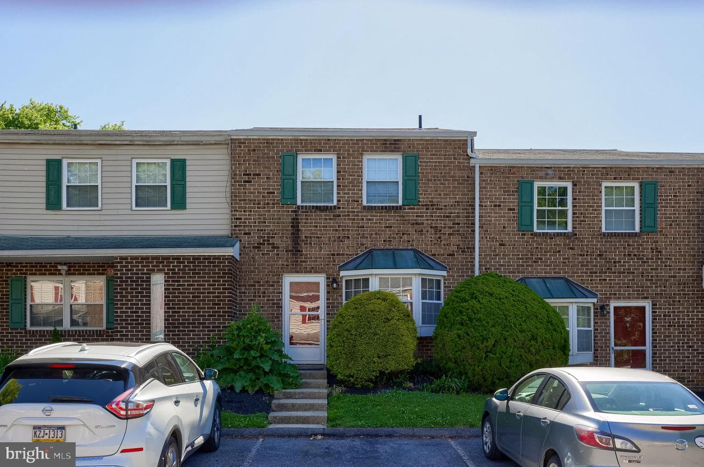 1309 Blue Jay Drive, Lancaster