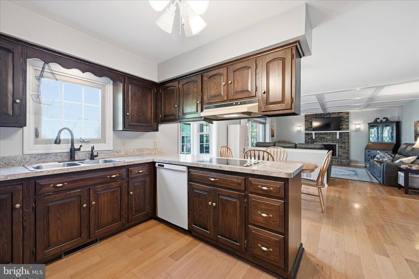 1828 N Eden Road photo 19