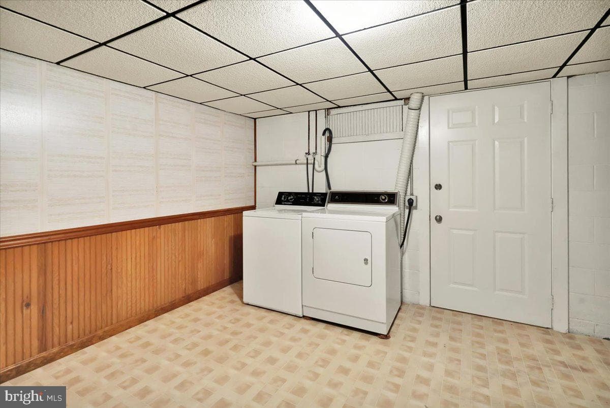 2487 Ellendale Drive photo 38