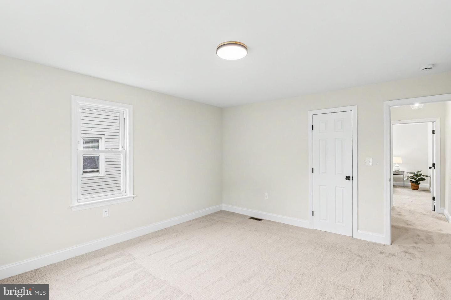 179 N Wolf Street photo 16
