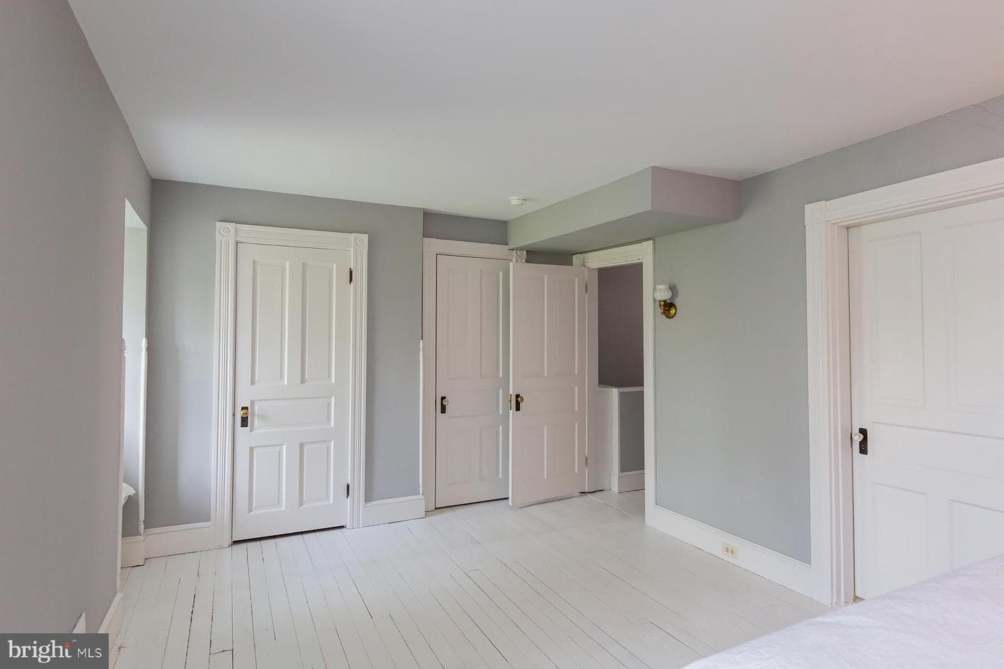604 W Chestnut Street photo 62