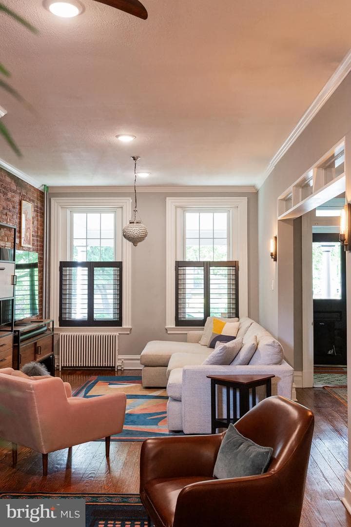 604 W Chestnut Street photo 67