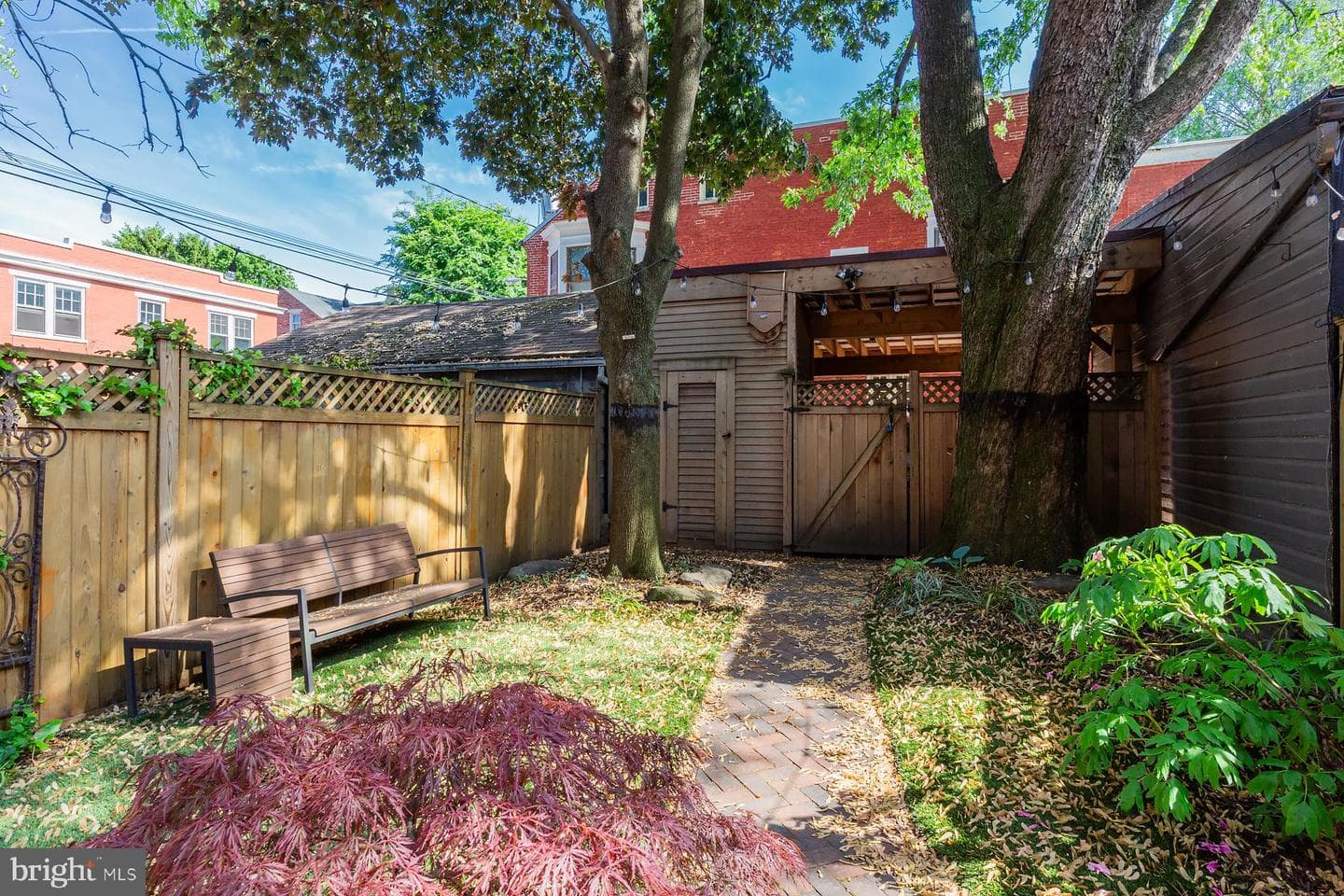 604 W Chestnut Street photo 74