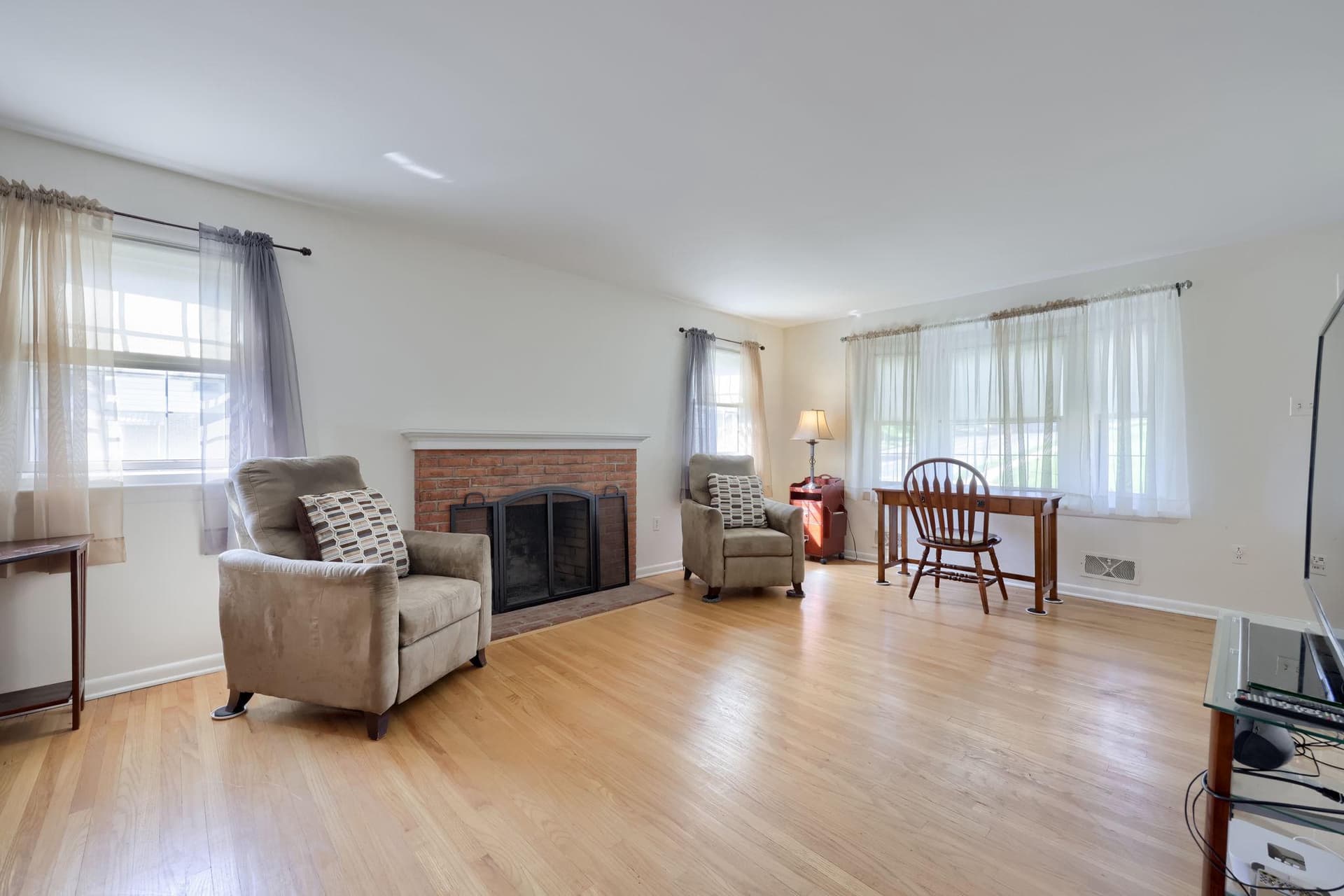 604 S Pearl Street photo 11