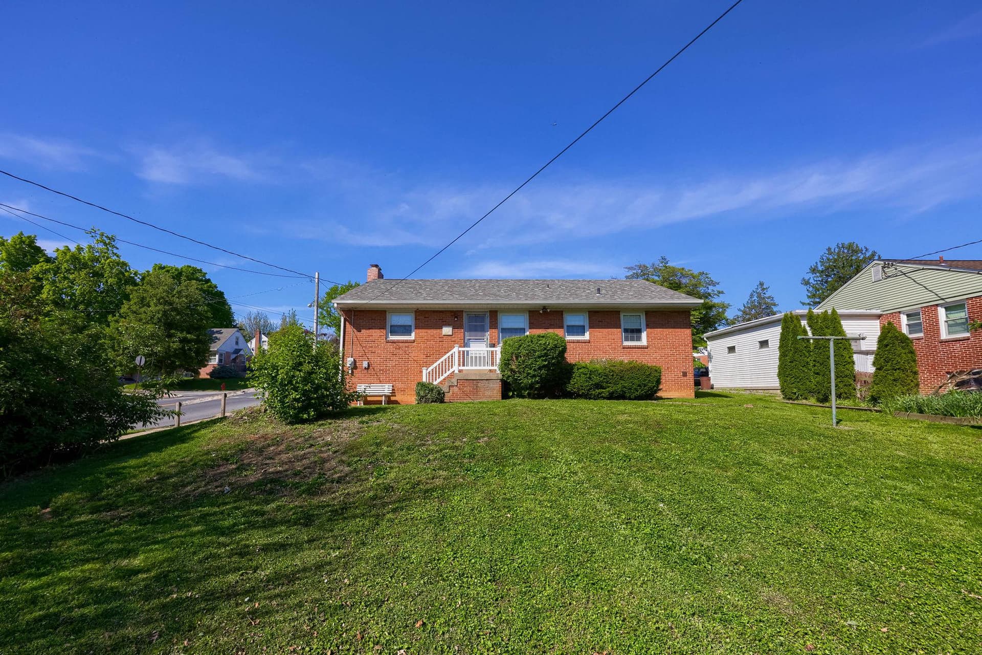604 S Pearl Street photo 3