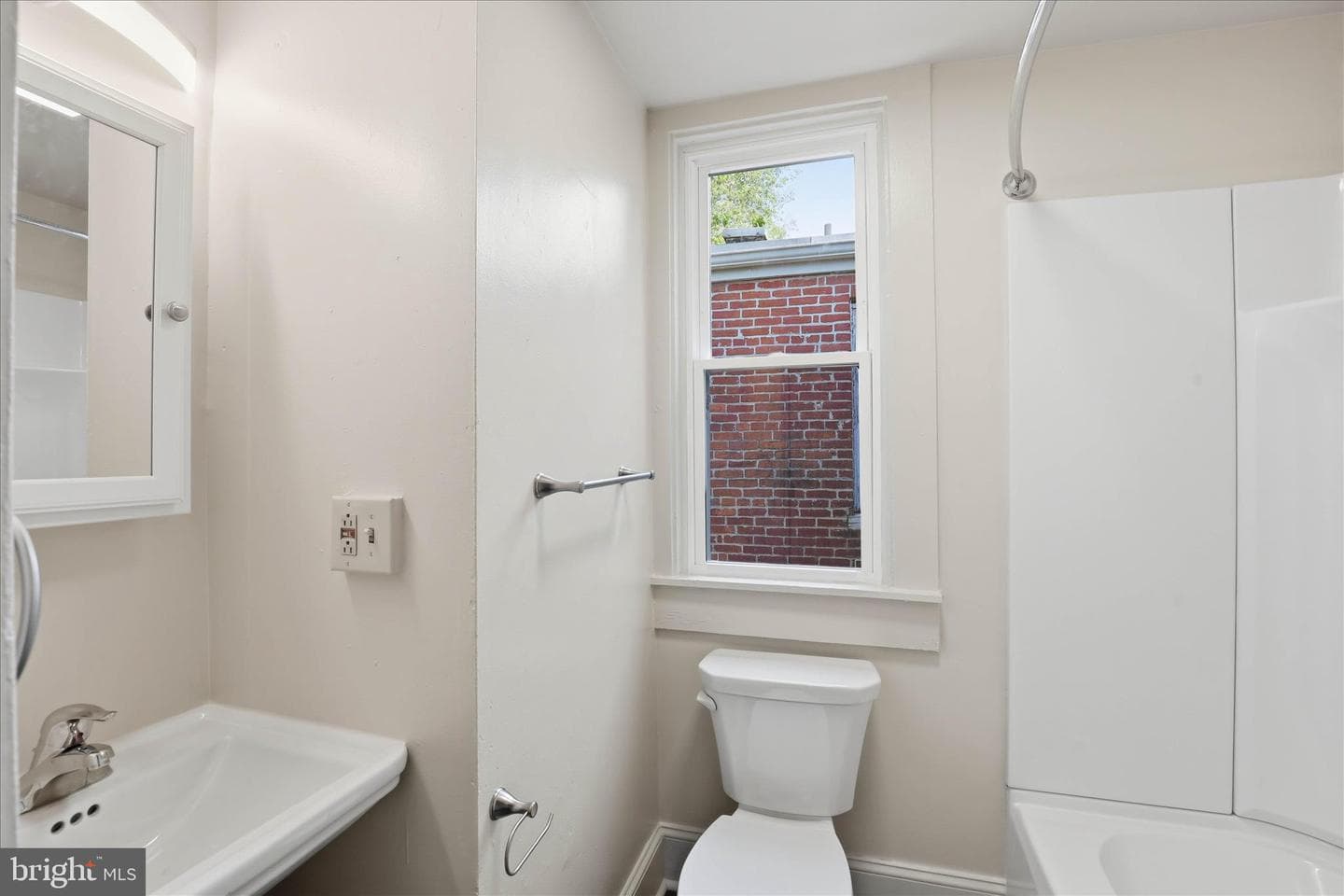 437 S Christian Street photo 34