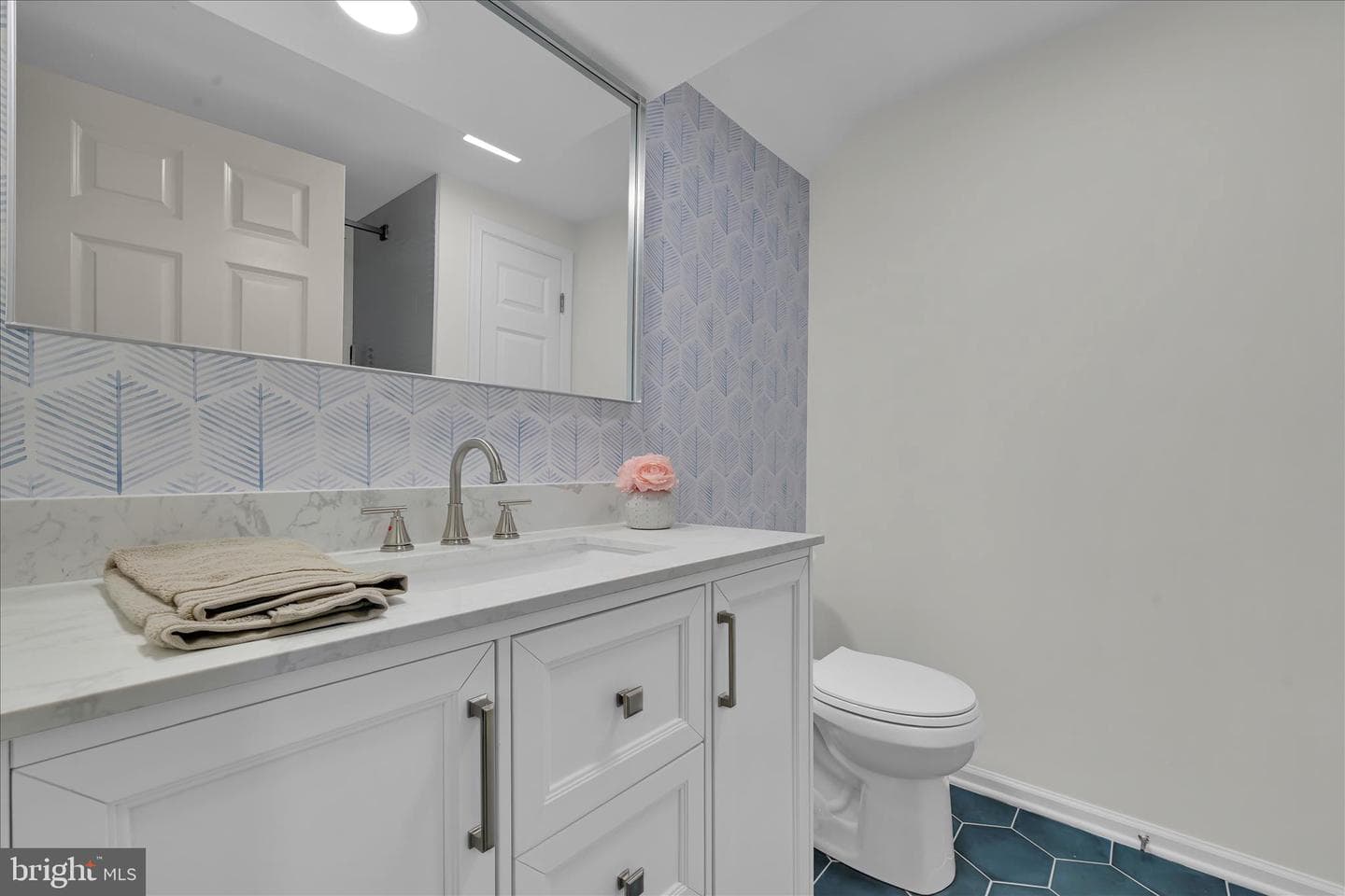 115 Saybrooke Drive photo 28