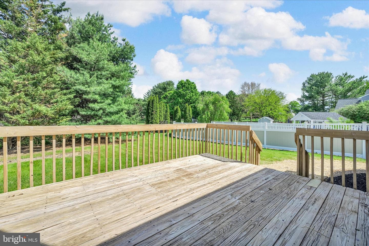 115 Saybrooke Drive photo 37