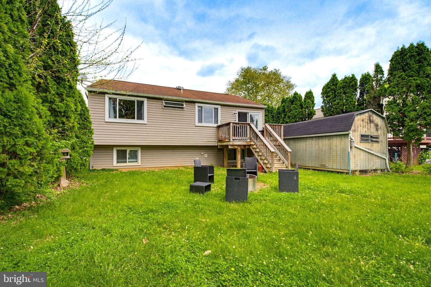 94 Petersburg Road photo 37