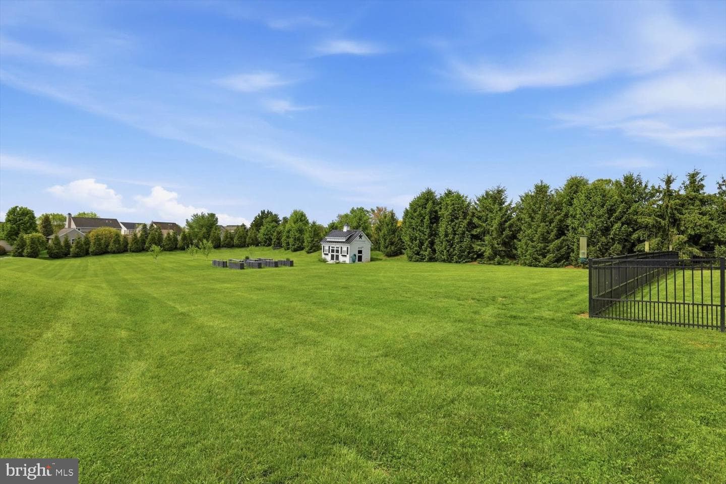 640 Snyder Road photo 36