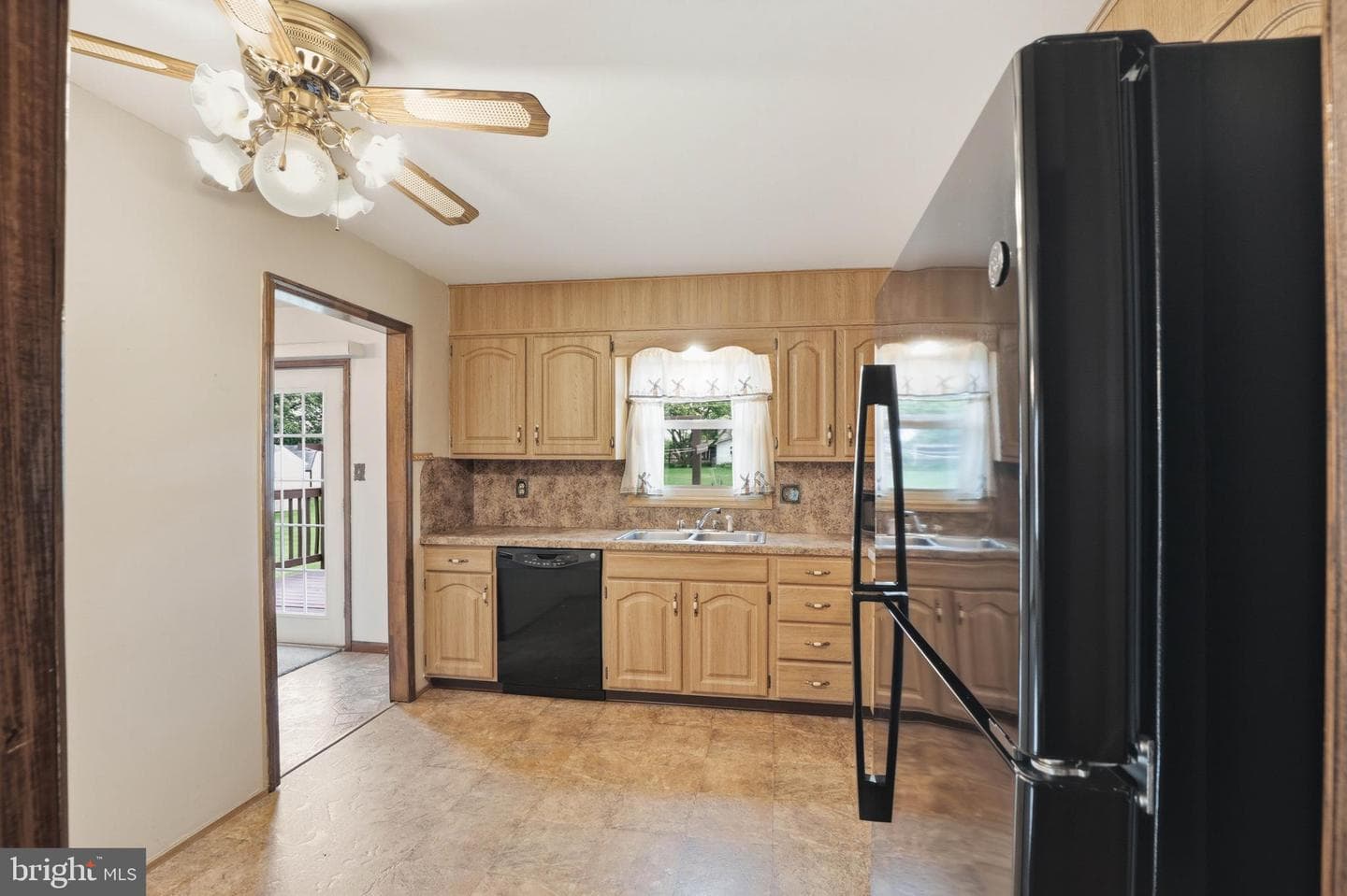 3218 Caroline Drive photo 14