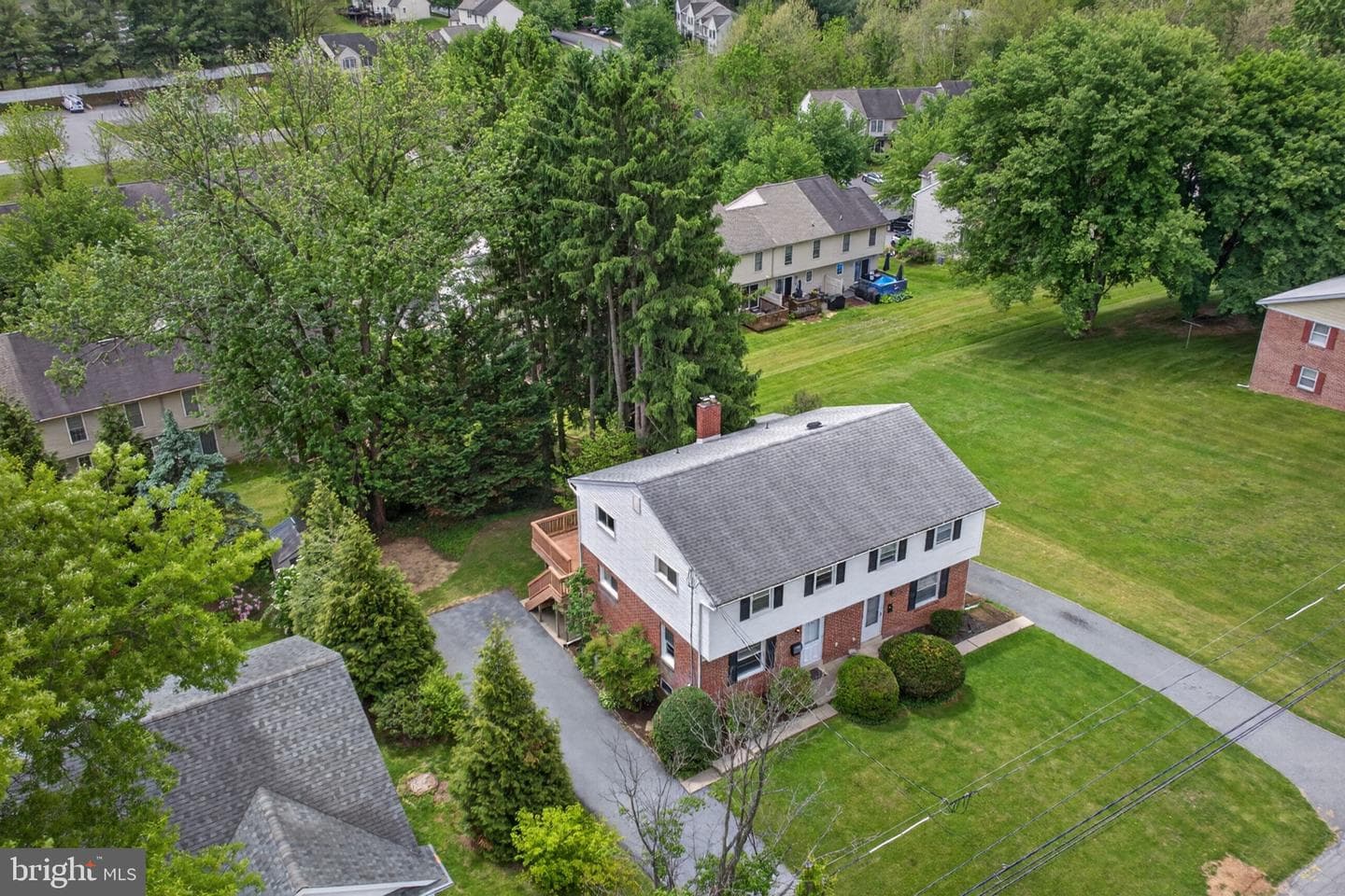 1638 Temple Avenue photo 42