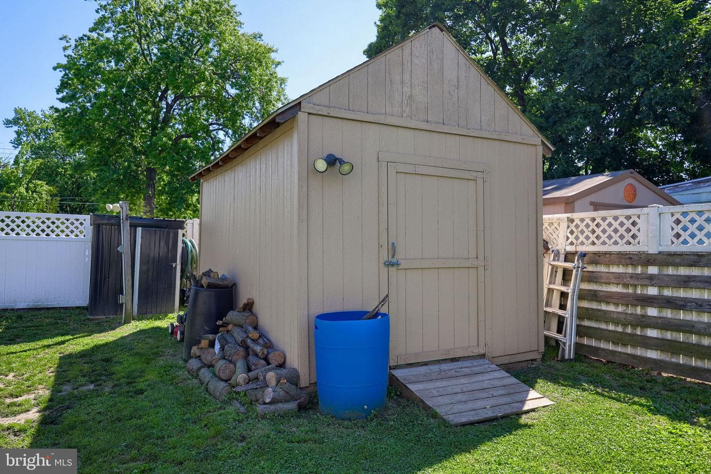 153 S Wolf Street photo 27
