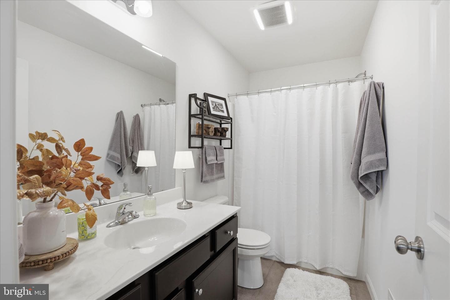 28 Lee Drive photo 35
