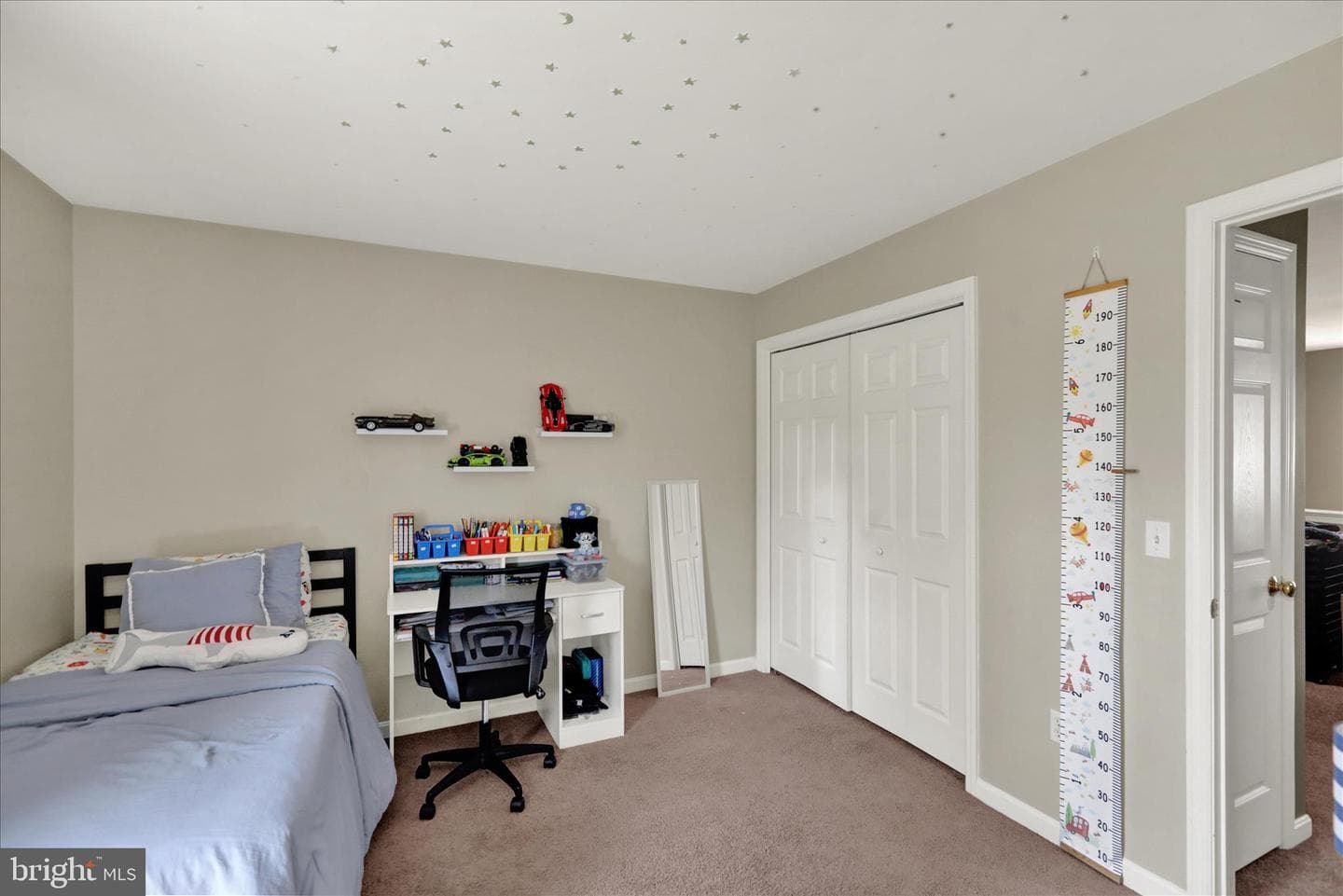 330 Wendover Way photo 20