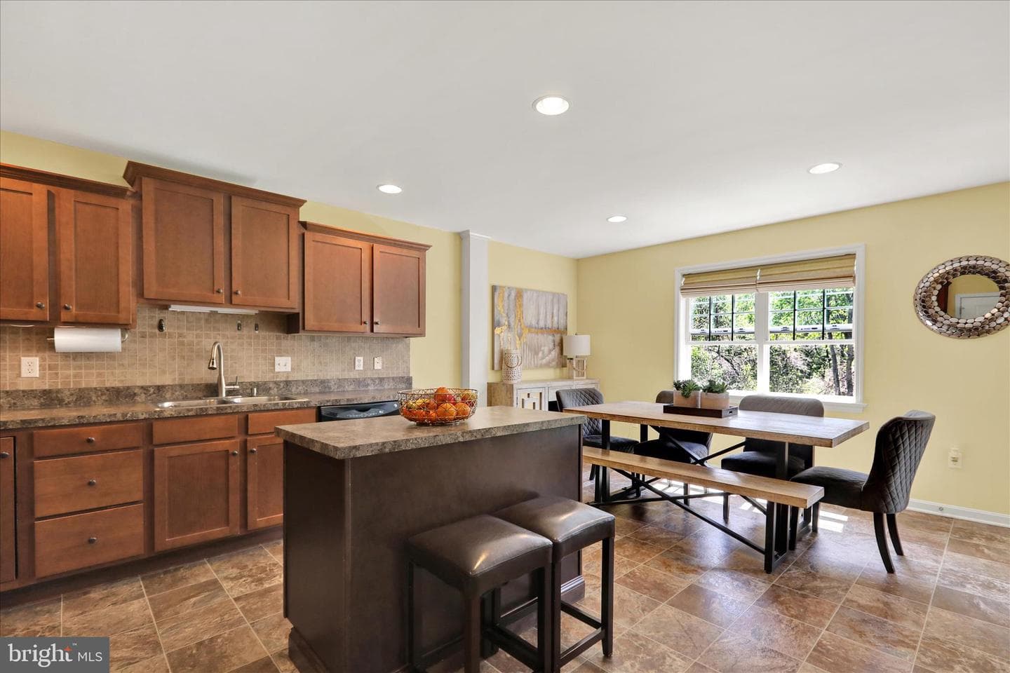 330 Wendover Way photo 9