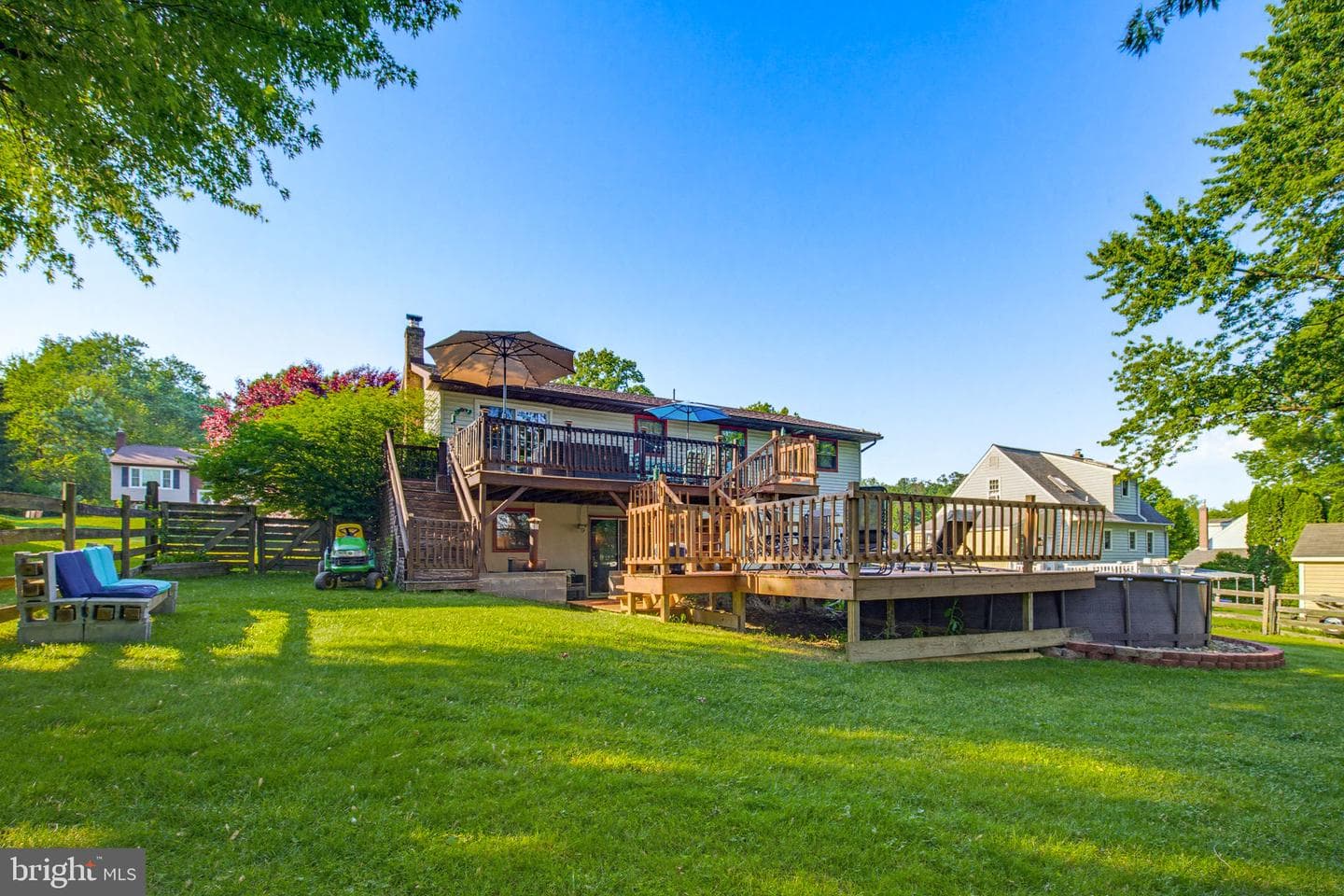2637 Hemlock Drive photo 38