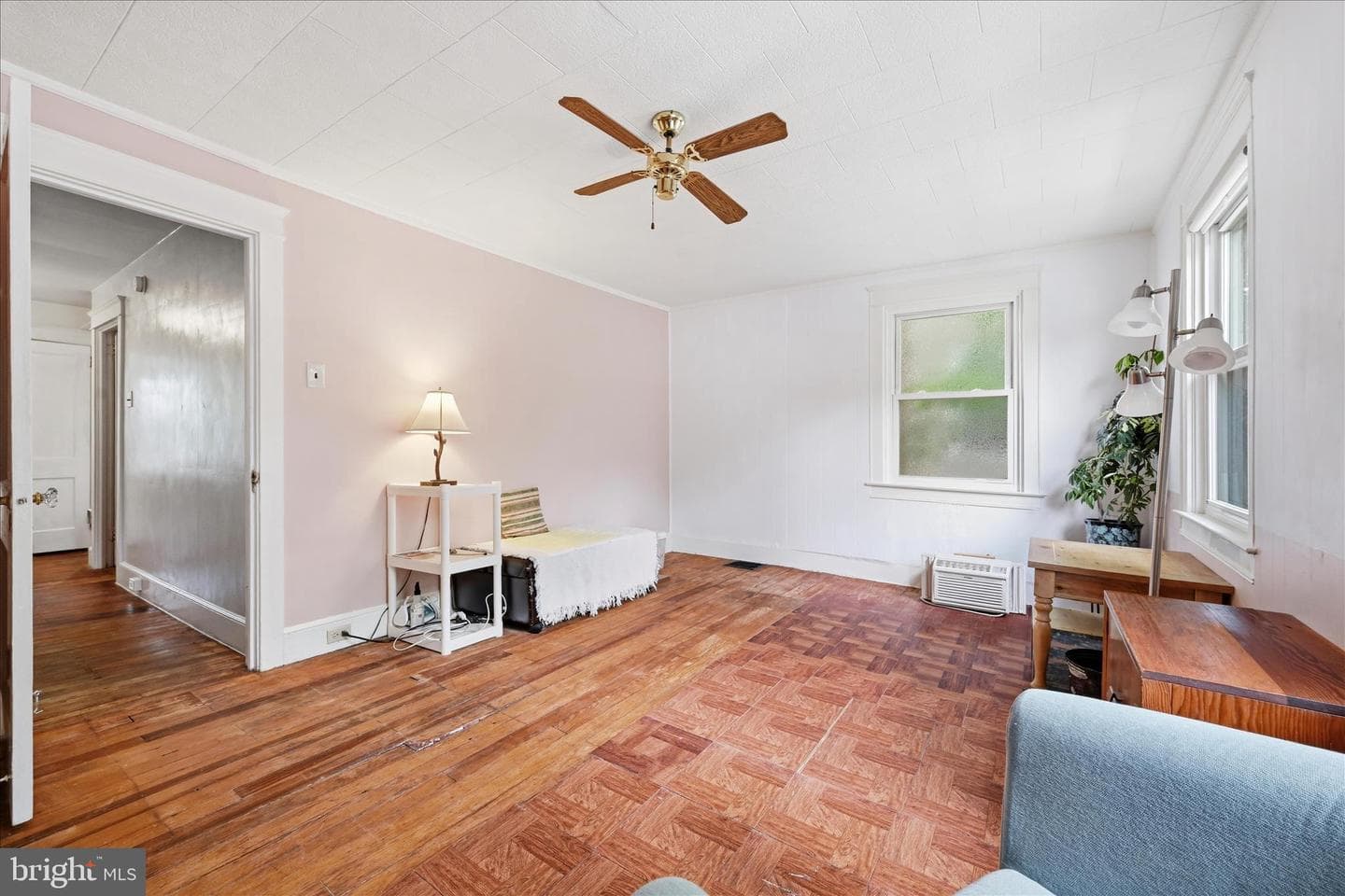 1230 Elm Avenue photo 17