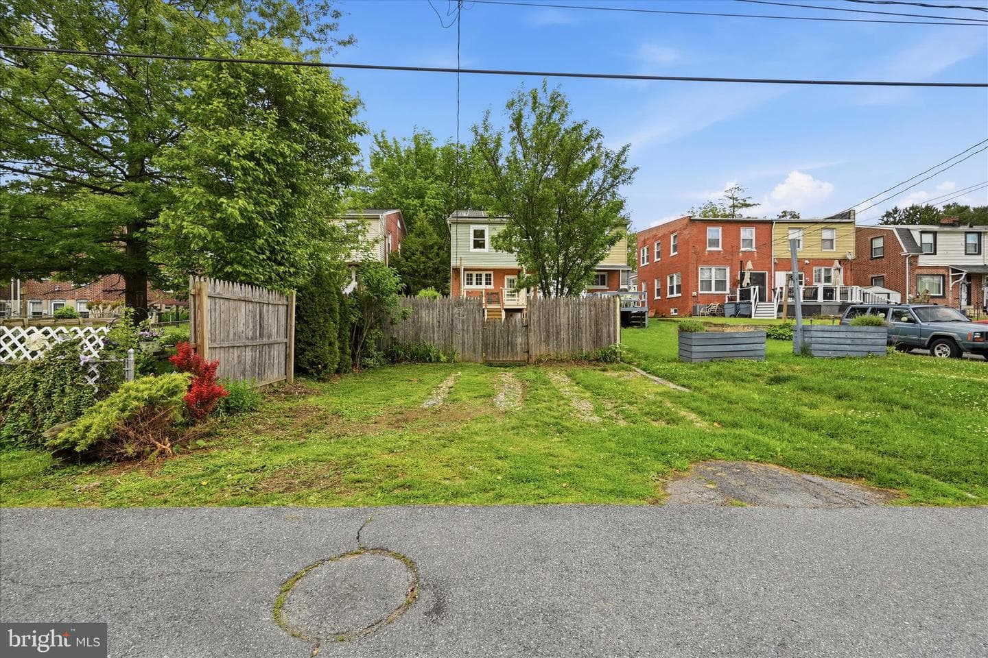 1230 Elm Avenue photo 25