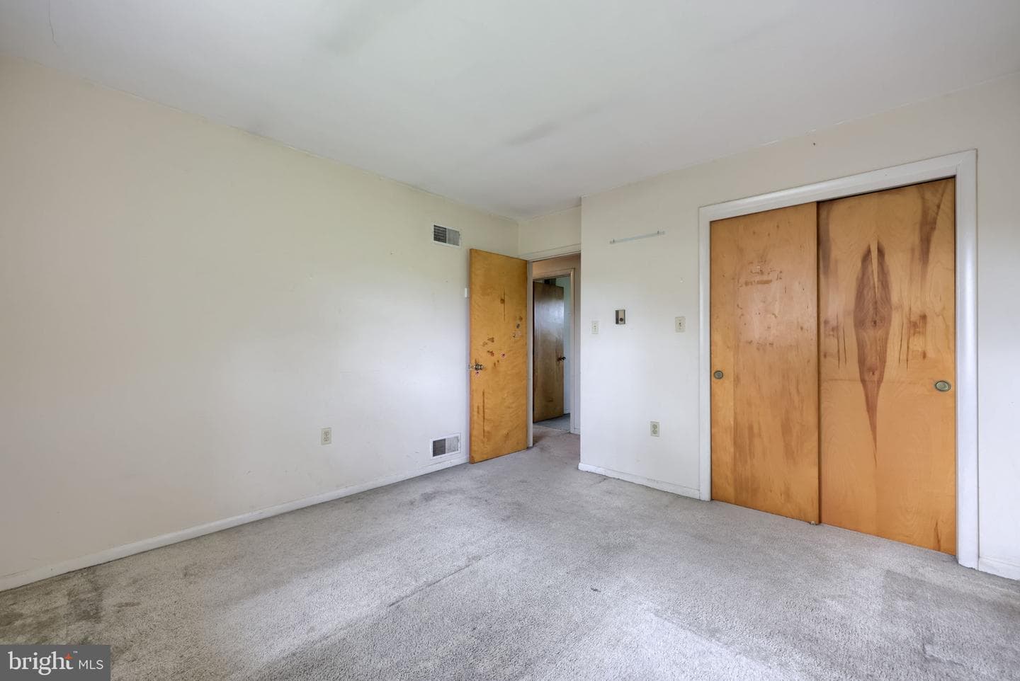 188 N Hazel Street photo 22