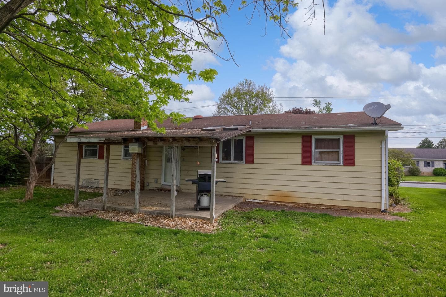 188 N Hazel Street photo 7