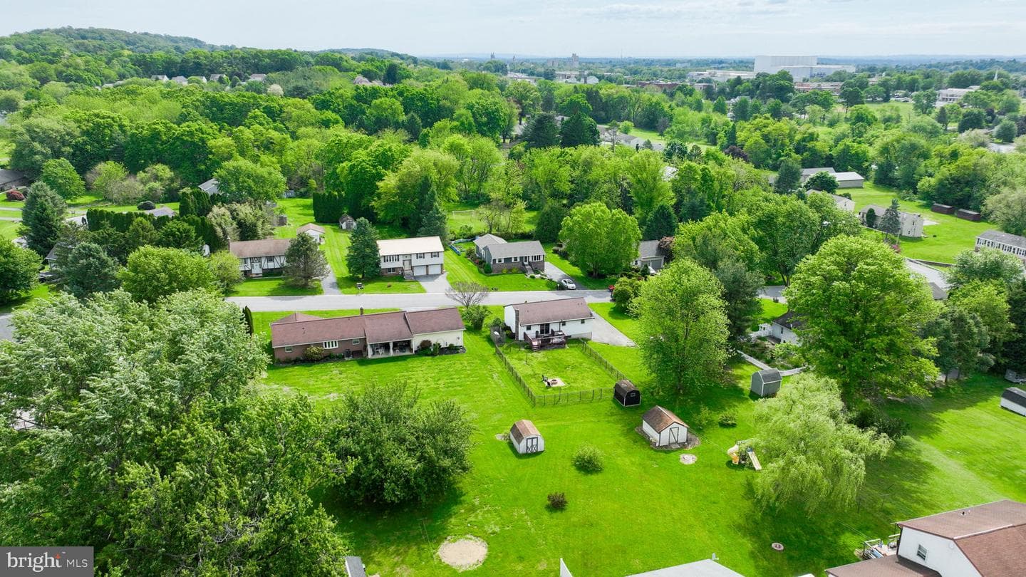 340 Curby Drive photo 35