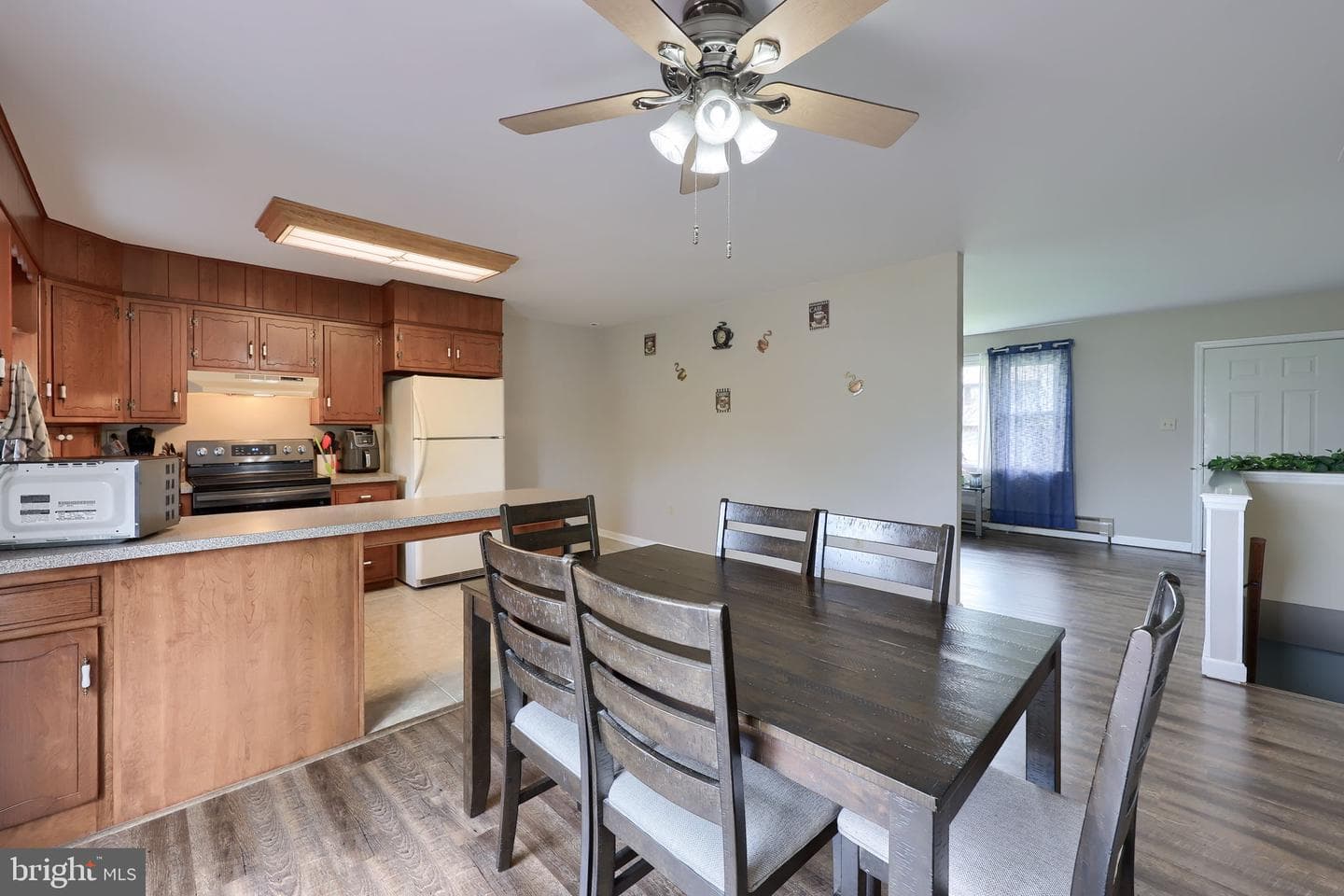 340 Curby Drive photo 5