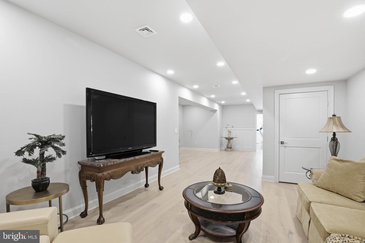 360 Addison Place photo 62