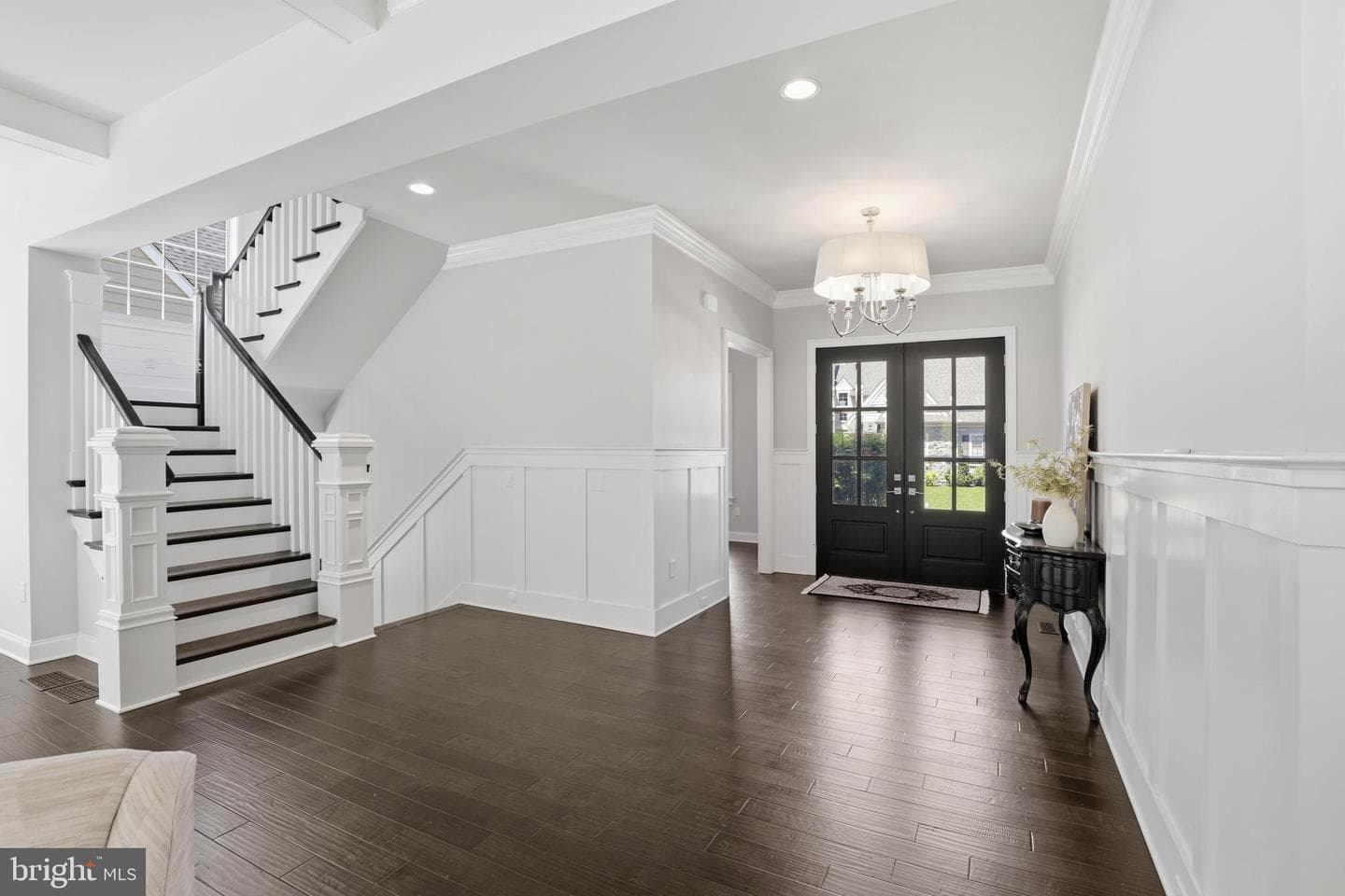 360 Addison Place photo 8