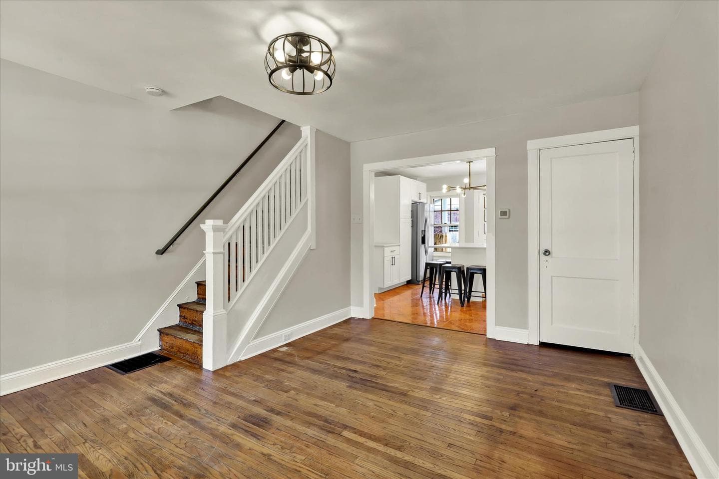 644 New Holland Avenue photo 4