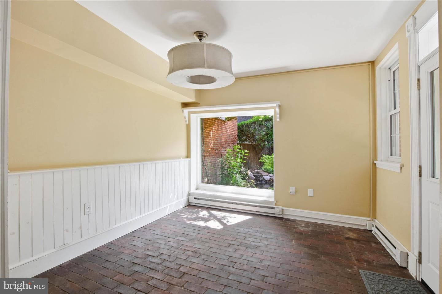 119 S Duke Street photo 20