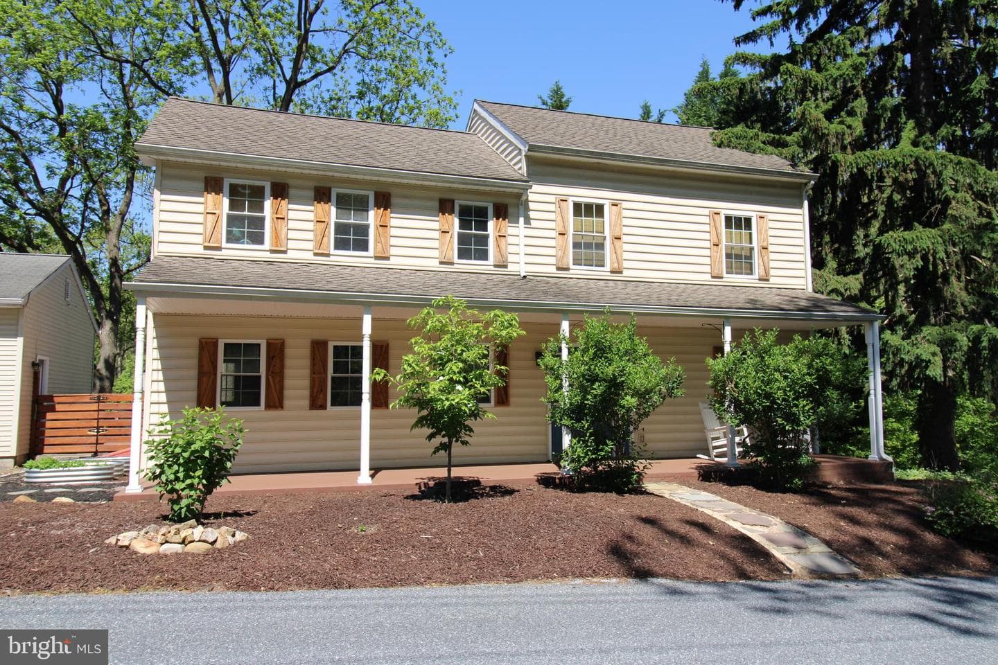 665 Hempfield Hill Road photo 2