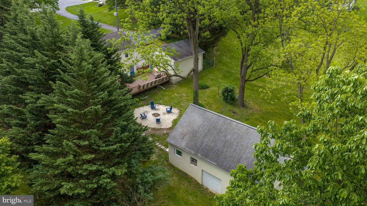 665 Hempfield Hill Road photo 53