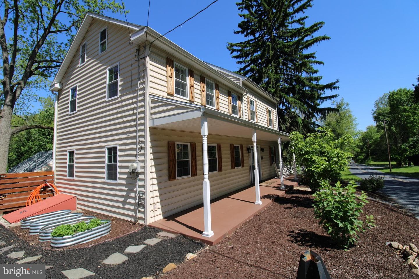665 Hempfield Hill Road photo 7