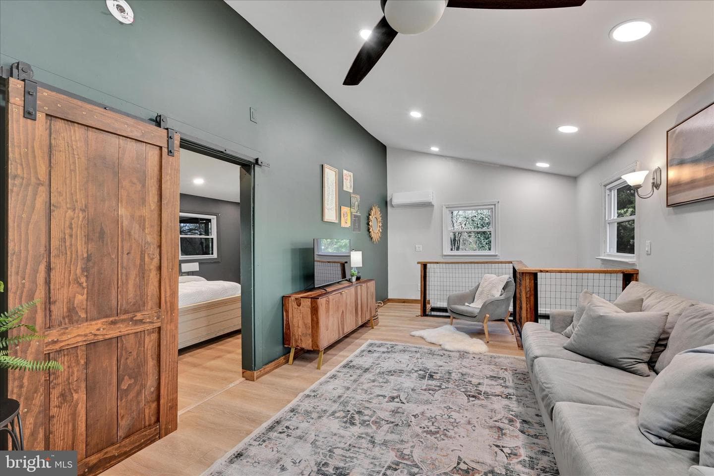 3 Greenlawn Drive photo 16
