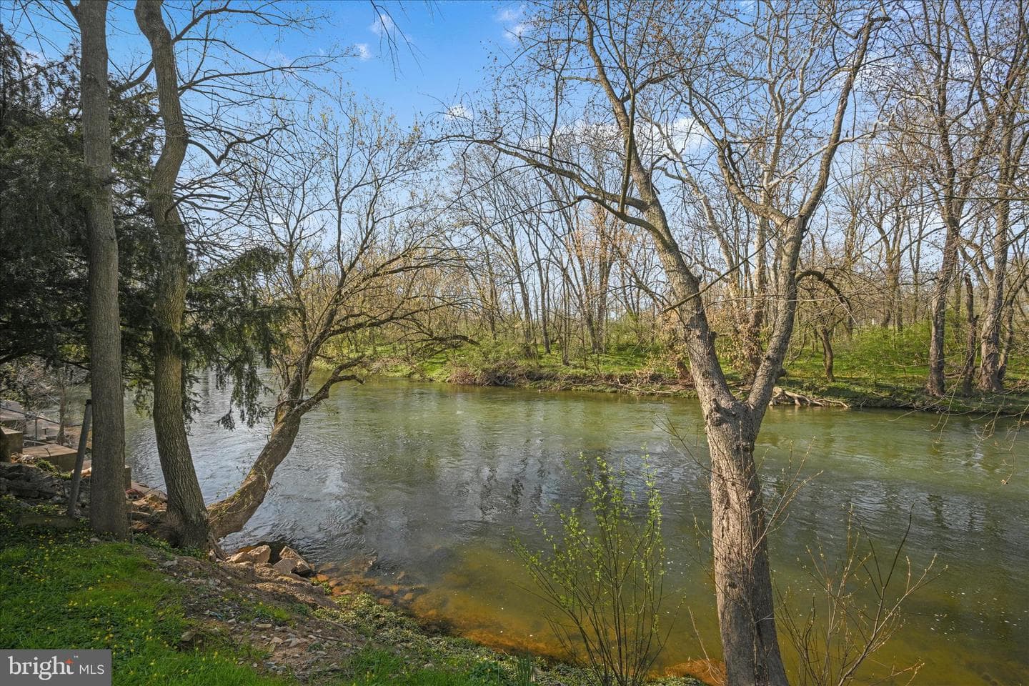 3 Greenlawn Drive photo 28