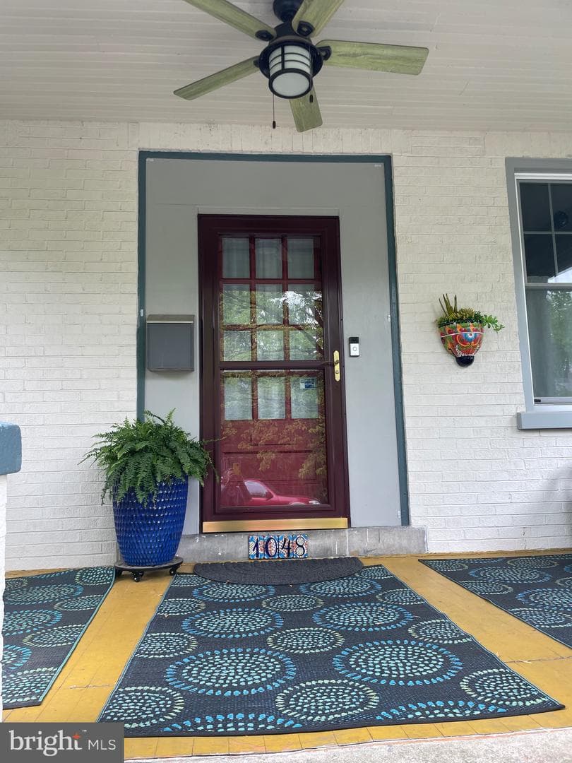 1048 Elwood Avenue photo 3