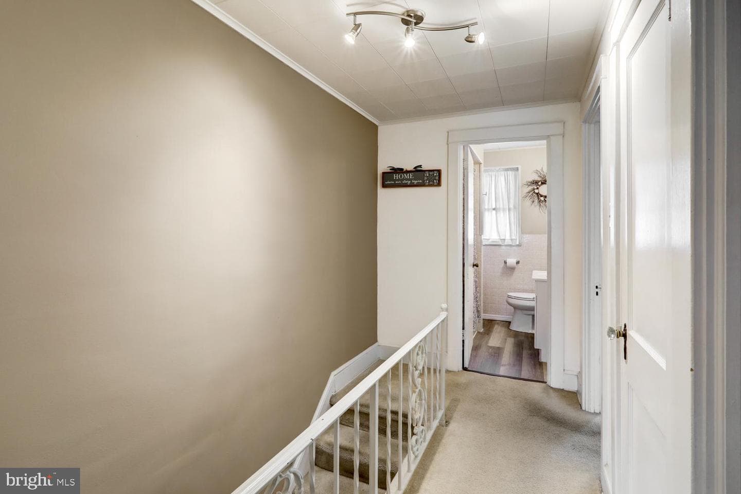 61 S Pearl Street photo 16