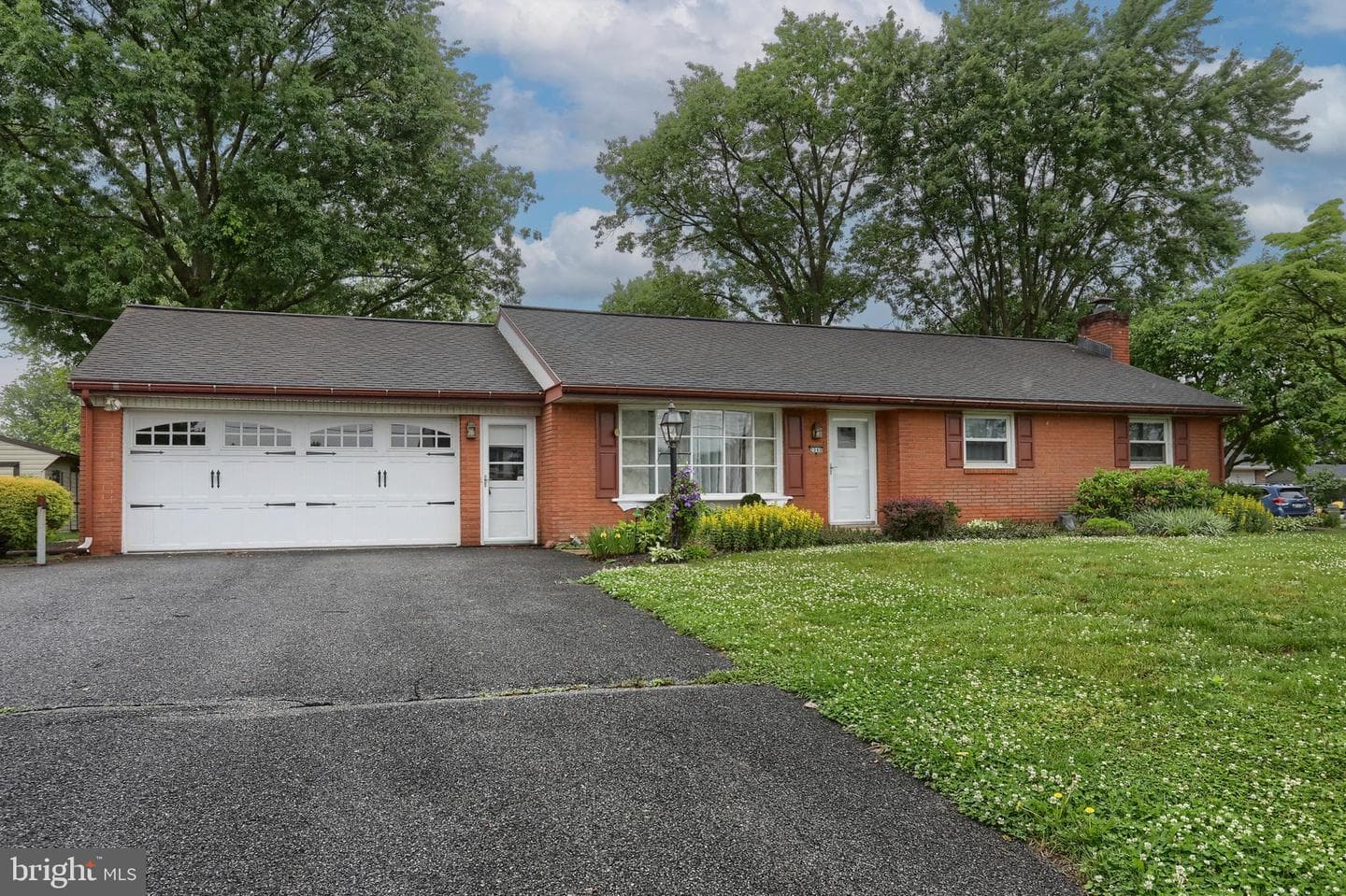 2040 Miller Road photo 23