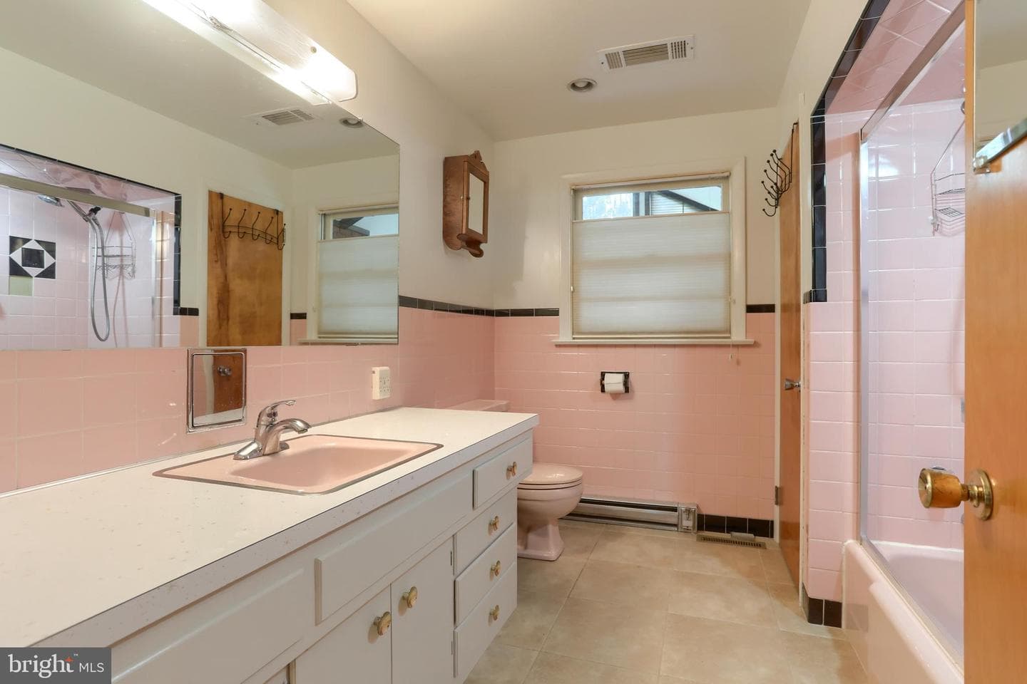 2040 Miller Road photo 37