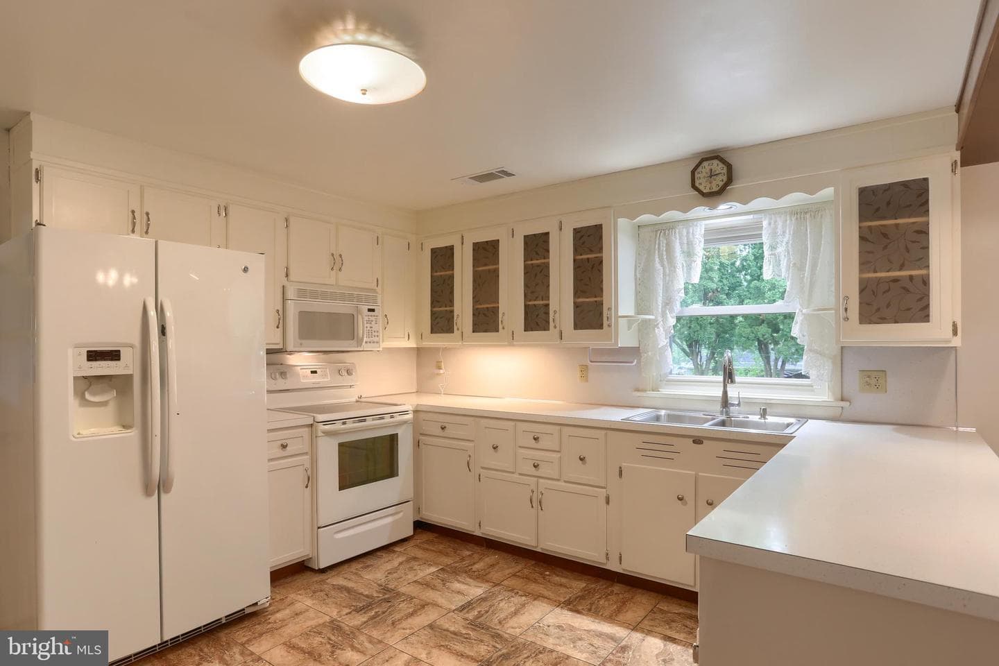 2040 Miller Road photo 6