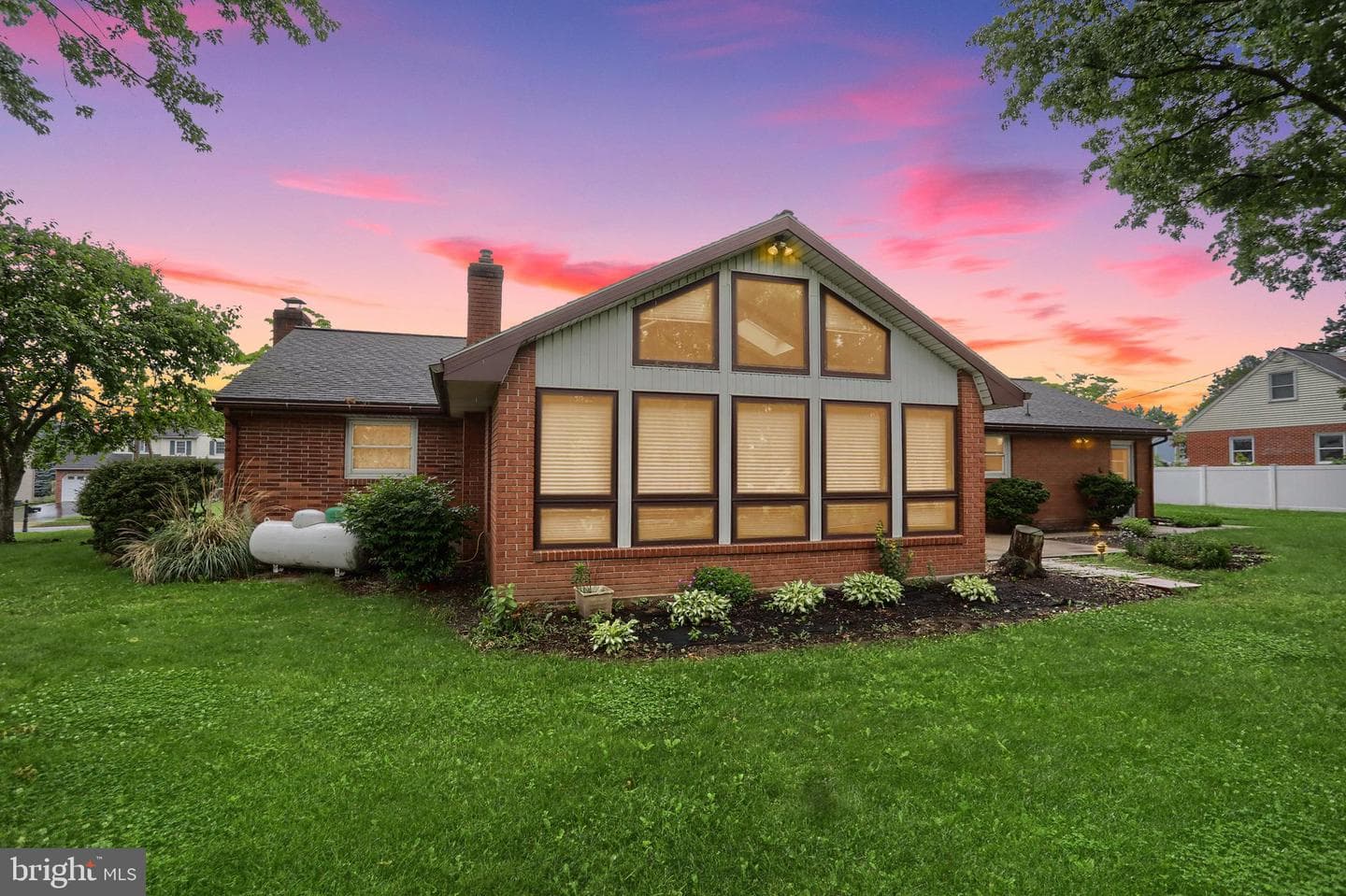2040 Miller Road photo 8